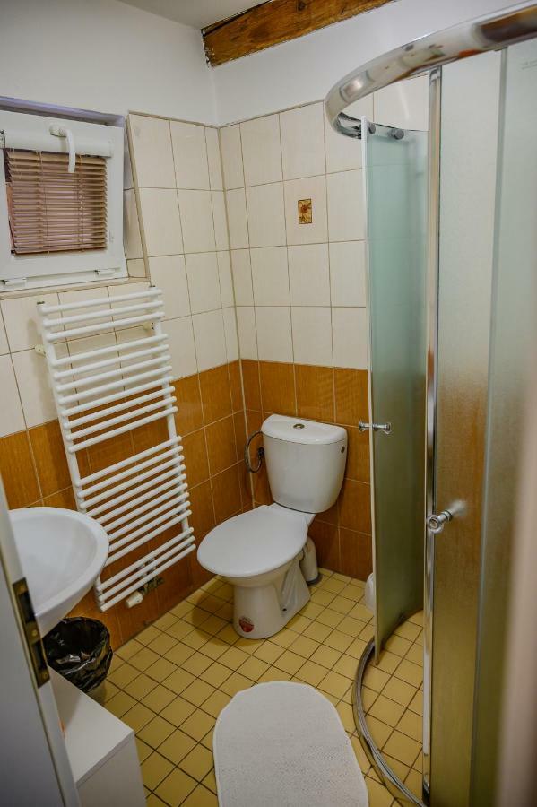 Penzion Tyra Trinec Exterior foto